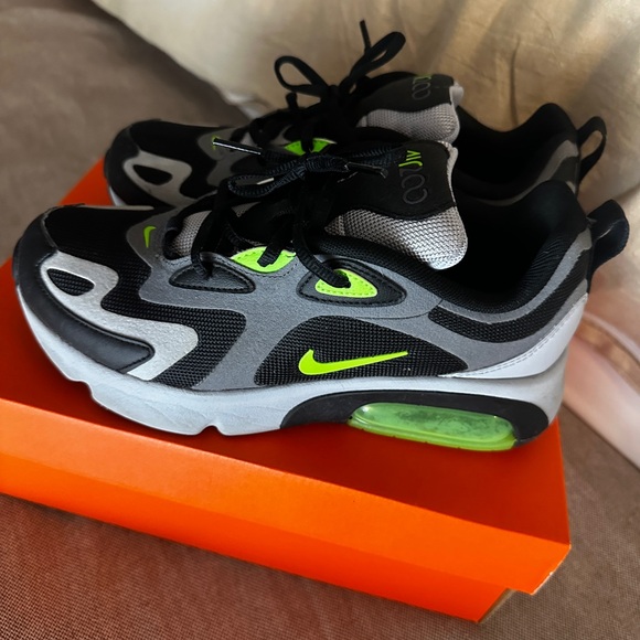 Nike Airmax 200s - Women’s Size 7 - Picture 6 of 7